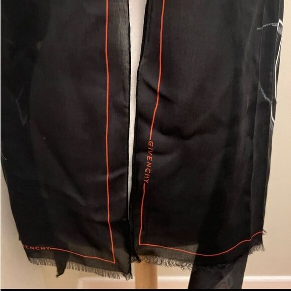 100% AUTHENTIC GIVENCHY PARIS LOGO print Fringe UNISEX SCARF, MADE IN IT… - Picture 9 of 12